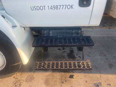 International 4200 Battery Box