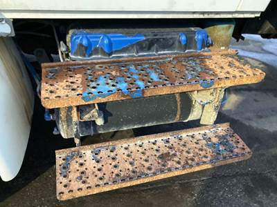 International 4400 Battery Box