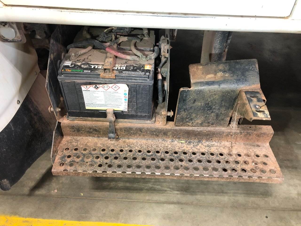 2001 International 4700 Battery Box For Sale Sioux Falls, SD