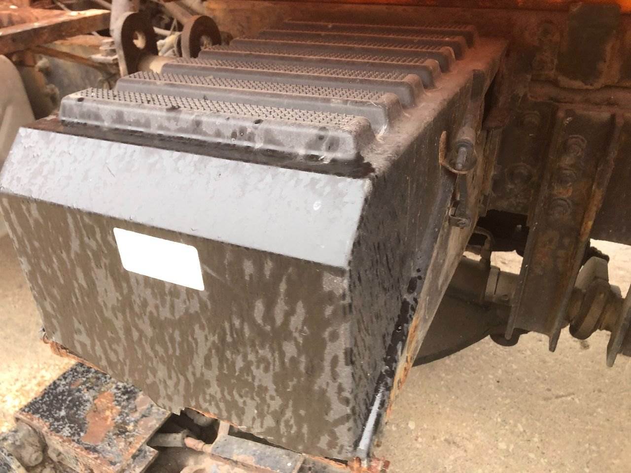 2002 International 7400 Battery Box For Sale Spencer, IA 25330258