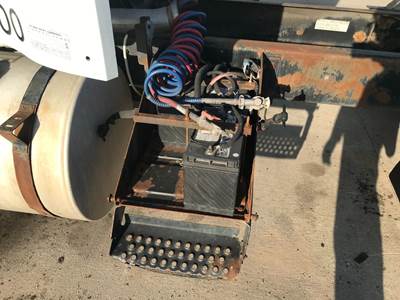 International 8100 Battery Box