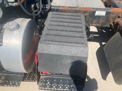 International 8600 Battery Box