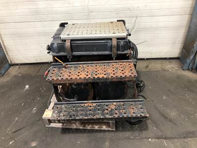 International 8600 Battery Box