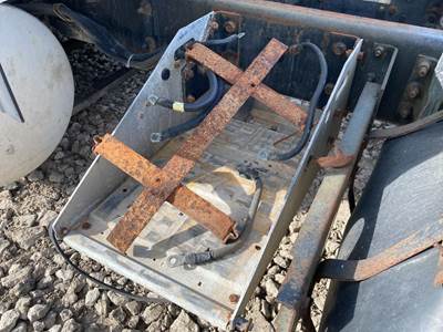 International 9400 Battery Box