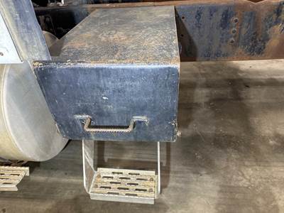 International 9400 Battery Box