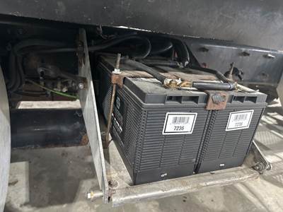 International 9400 Battery Box