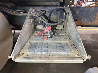 International 9400 Battery Box