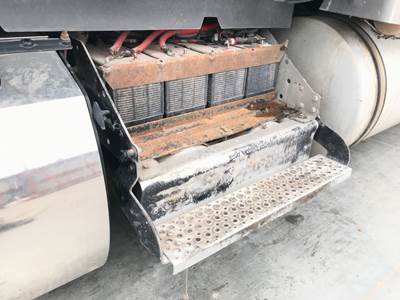 International LoneStar Battery Box