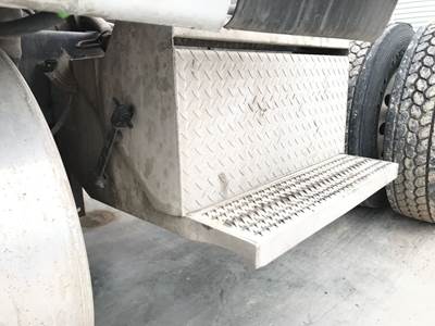 International LoneStar Battery Box