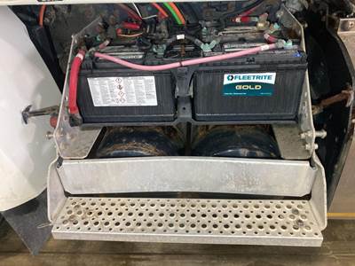 International RH Battery Box