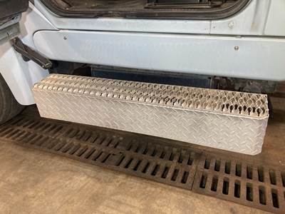 International TerraStar Battery Box