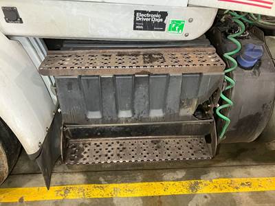 International TranStar 8600 Battery Box for a International Transtar (8600)