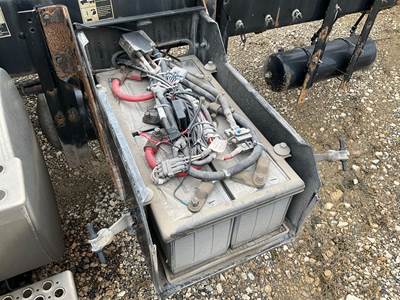 Kenworth T370 Battery Box