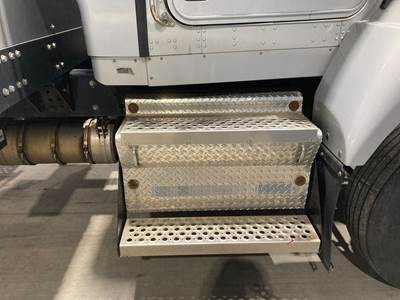 Kenworth T440 Battery Box