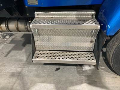 Kenworth T440 Battery Box
