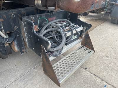Kenworth T600 Battery Box