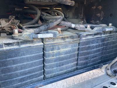 Kenworth T680 Battery Box