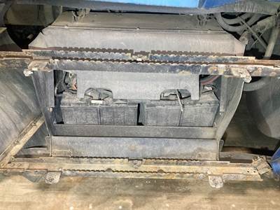 Kenworth T680 Battery Box