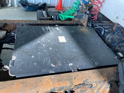 Kenworth T680 Battery Box