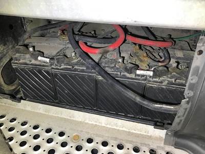 Kenworth T680 Battery Box