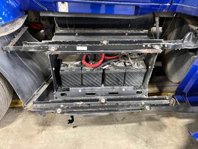Kenworth T680 Battery Box