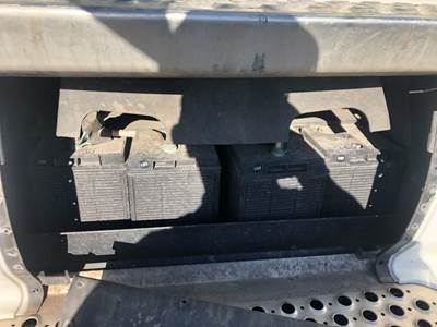 Kenworth T680 Battery Box