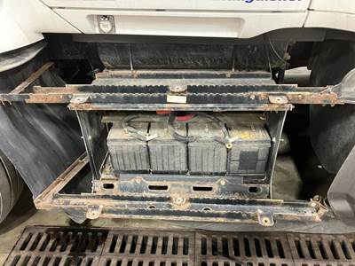Kenworth T680 Battery Box