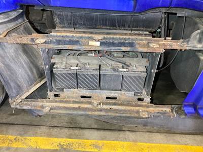 Kenworth T680 Battery Box