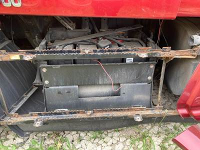Kenworth T700 Battery Box