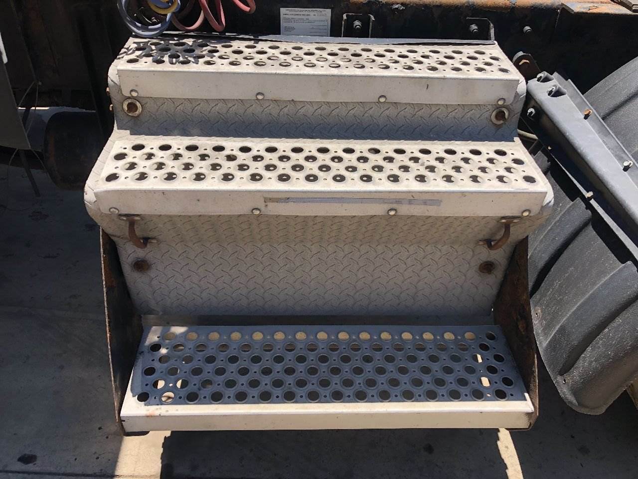 2000 Kenworth T800 Battery Box For Sale Winimac, IN 25257065