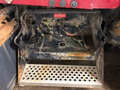 Kenworth T800 Battery Box