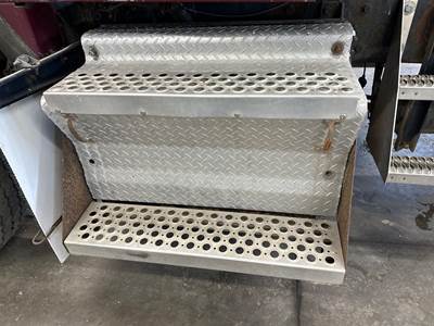 Kenworth T800 Battery Box