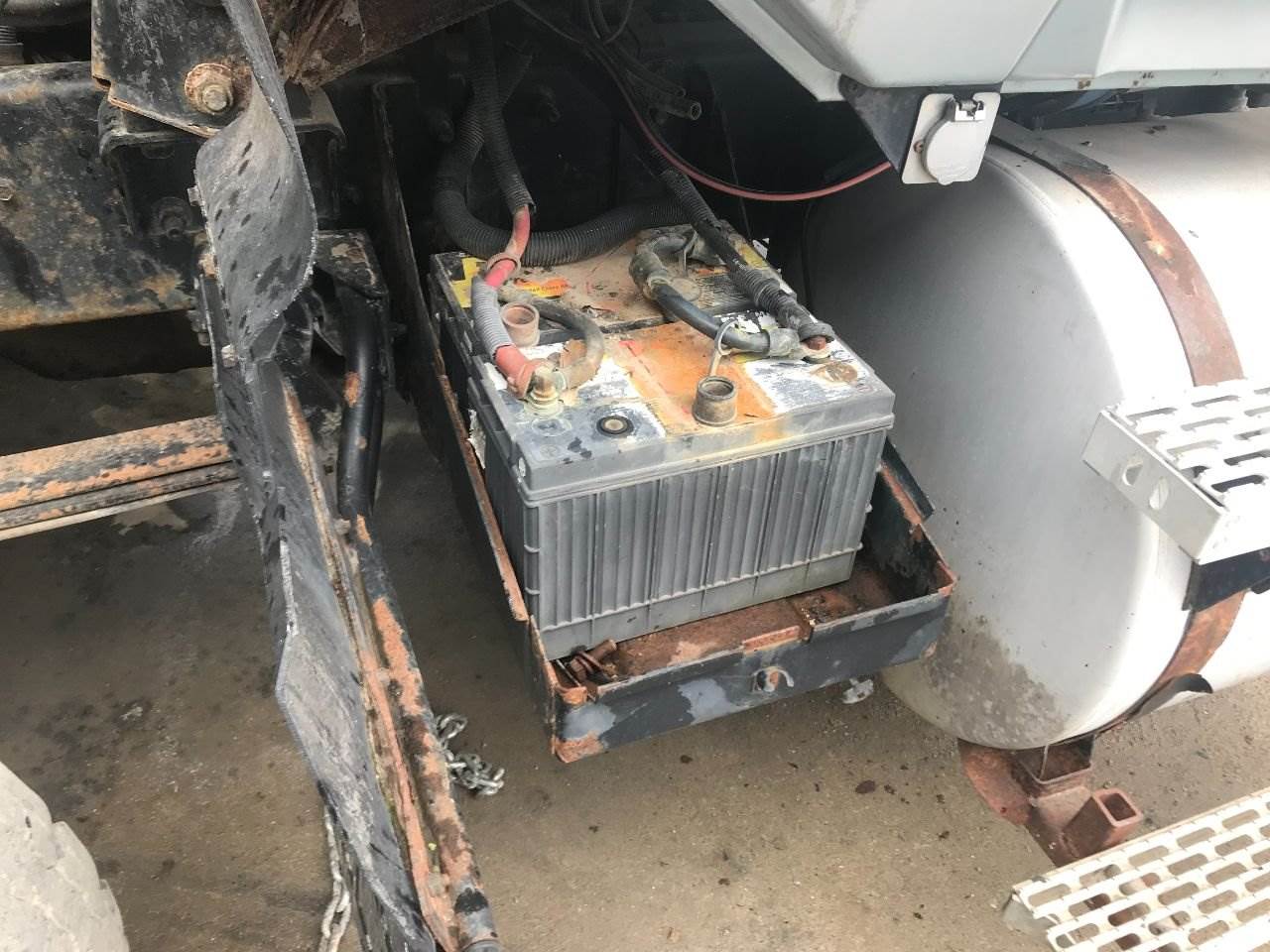 1998 Mack CH Battery Box For Sale Kansas City, MO 25278807