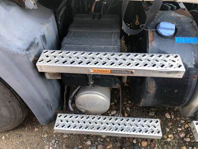 Mack CXU Battery Box