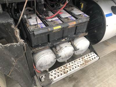 Mack CXU Battery Box