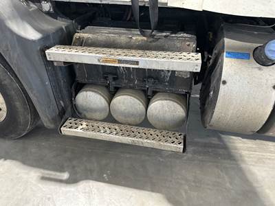 Mack CXU Battery Box