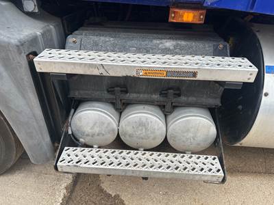 Mack CXU Battery Box