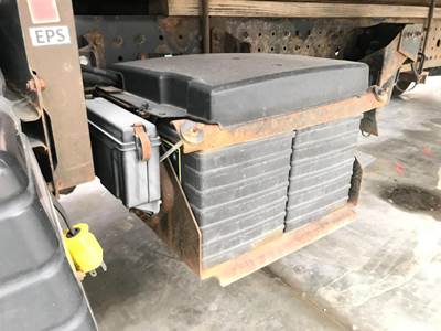 Mitsubishi Fuso Battery Box