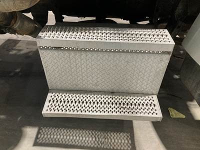 Peterbilt 335 Battery Box