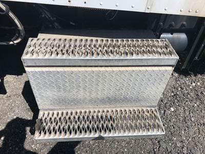 Peterbilt 357 Battery Box