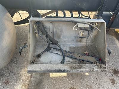 Peterbilt 377 Battery Box