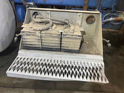 Peterbilt 378 Battery Box