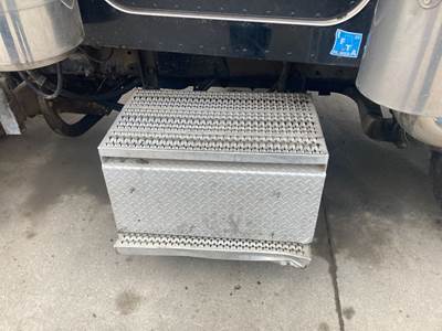 Peterbilt 379 Battery Box