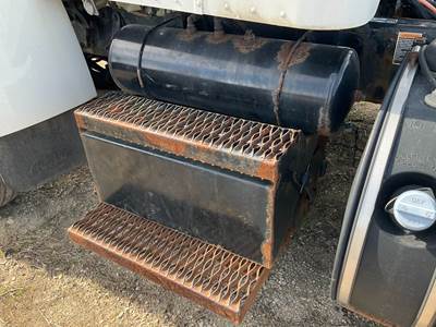Peterbilt 382 Battery Box