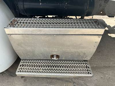 Peterbilt 384 Battery Box