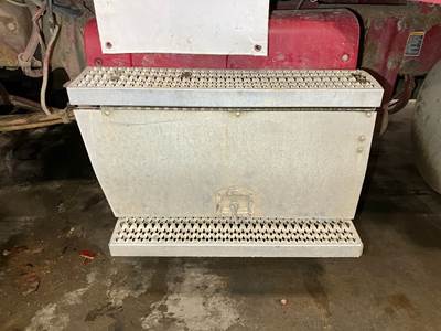 Peterbilt 386 Battery Box