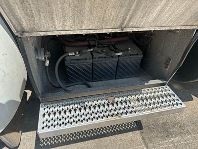Peterbilt 386 Battery Box