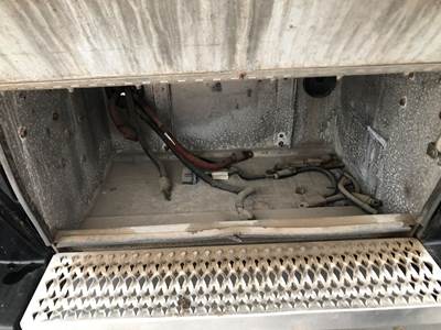 Peterbilt 387 Battery Box
