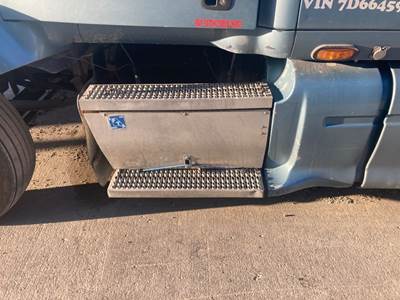 Peterbilt 387 Battery Box