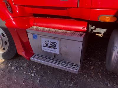 Peterbilt 387 Battery Box